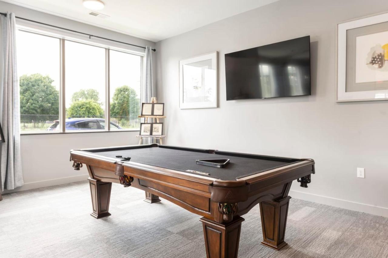 Modern Dwntwn 1 Bdrm Apt Pool Gym Free Parking Indianápolis Exterior foto